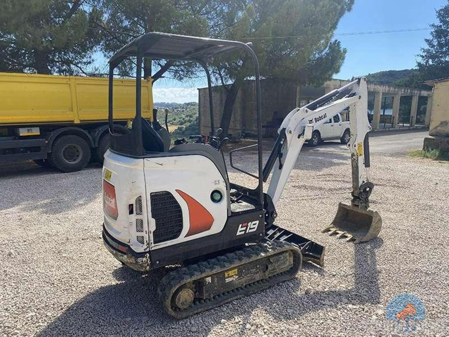 miniescavatore usato Bobcat E19