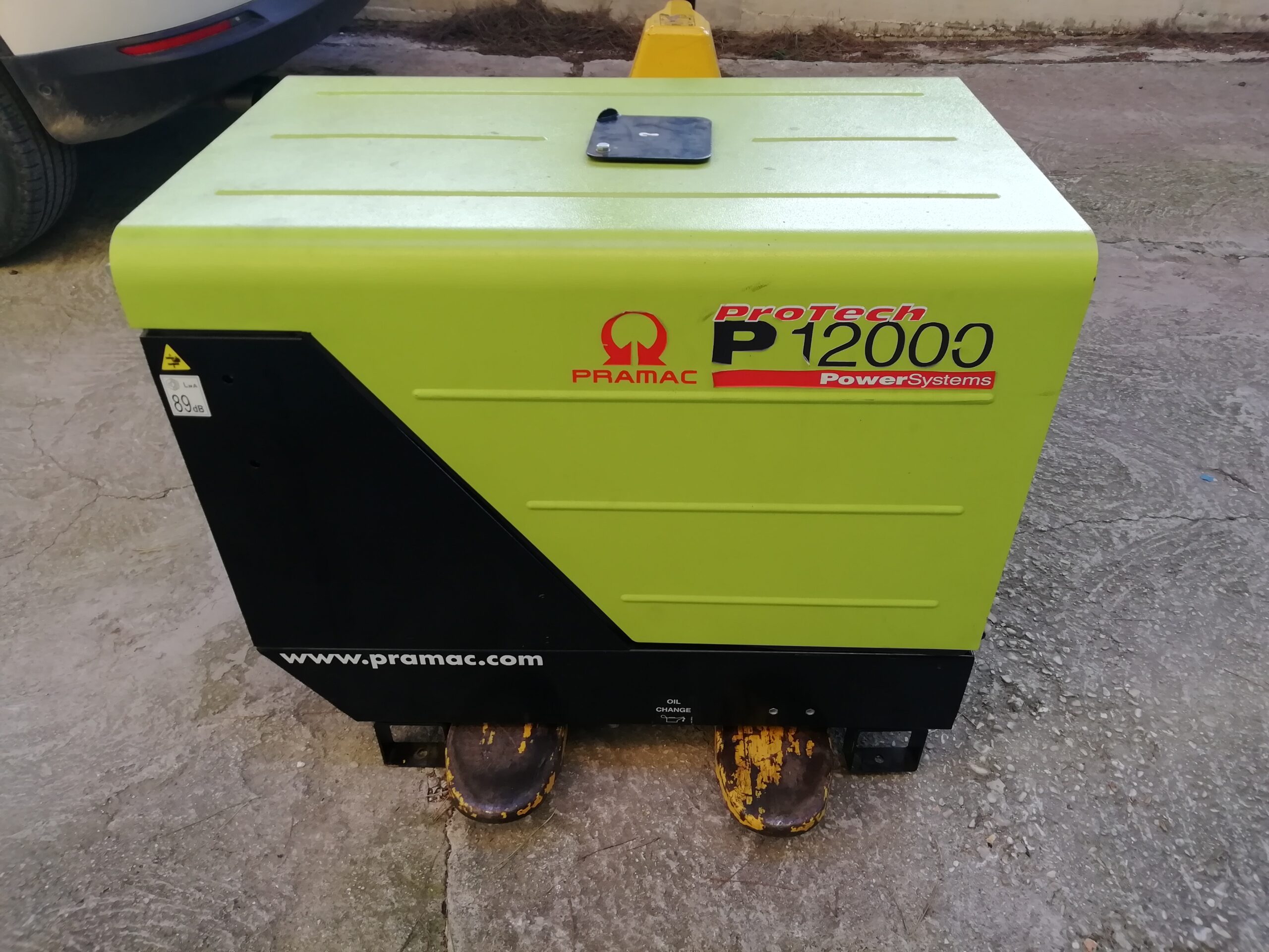 Generatore di corrente 10,2 kW diesel usato